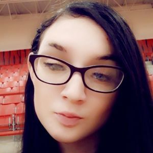 Meet your Posher, Maci